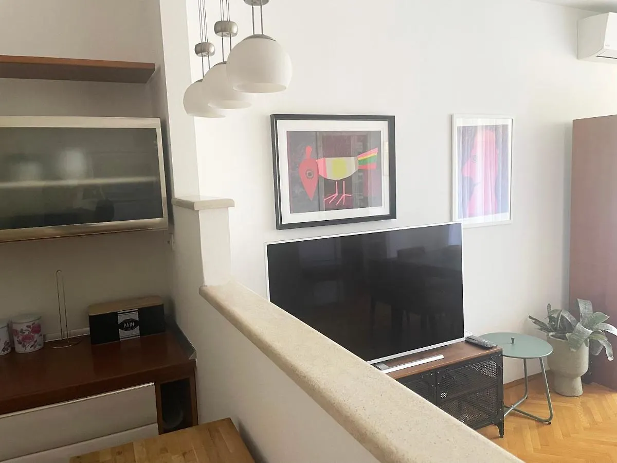 Apartment Edi, Spacious With Sauna And Balcony Split