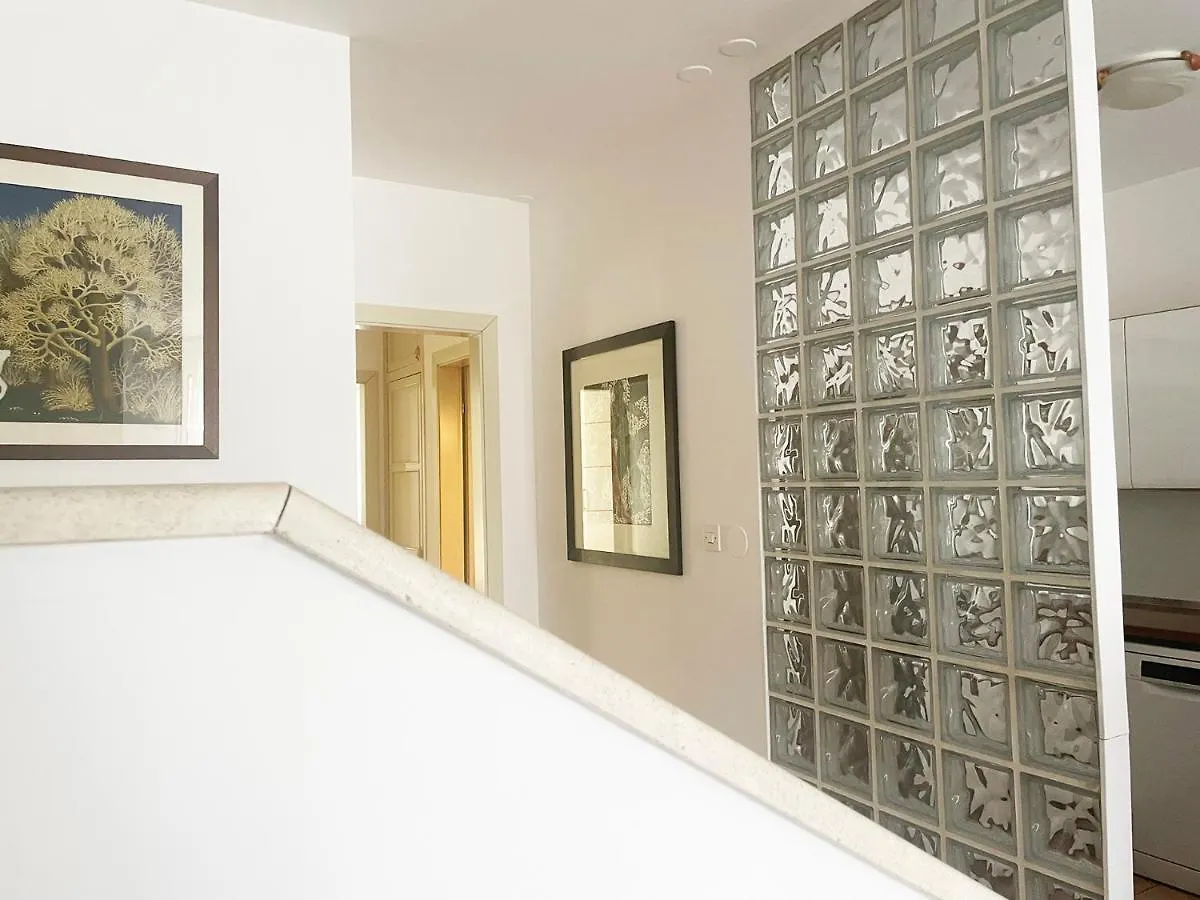 Apartment Edi, Spacious With Sauna And Balcony Split 0*,  Hırvatistan